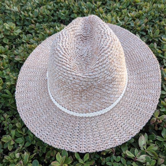 Four Buttons by San Diego Hat Company chenille fedora with some light sparkle - Picture 4 of 15